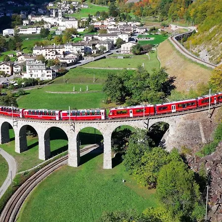 Appartamento Al Campanile - Valtellina - 15 Min Da Bernina Express *